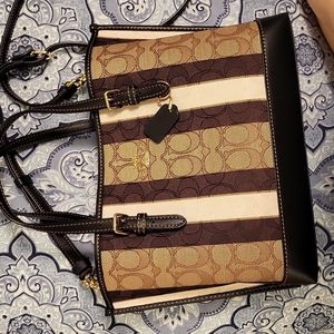 Coach Mollie Tote 25 In Signature Jacquard With Stripes NWOT